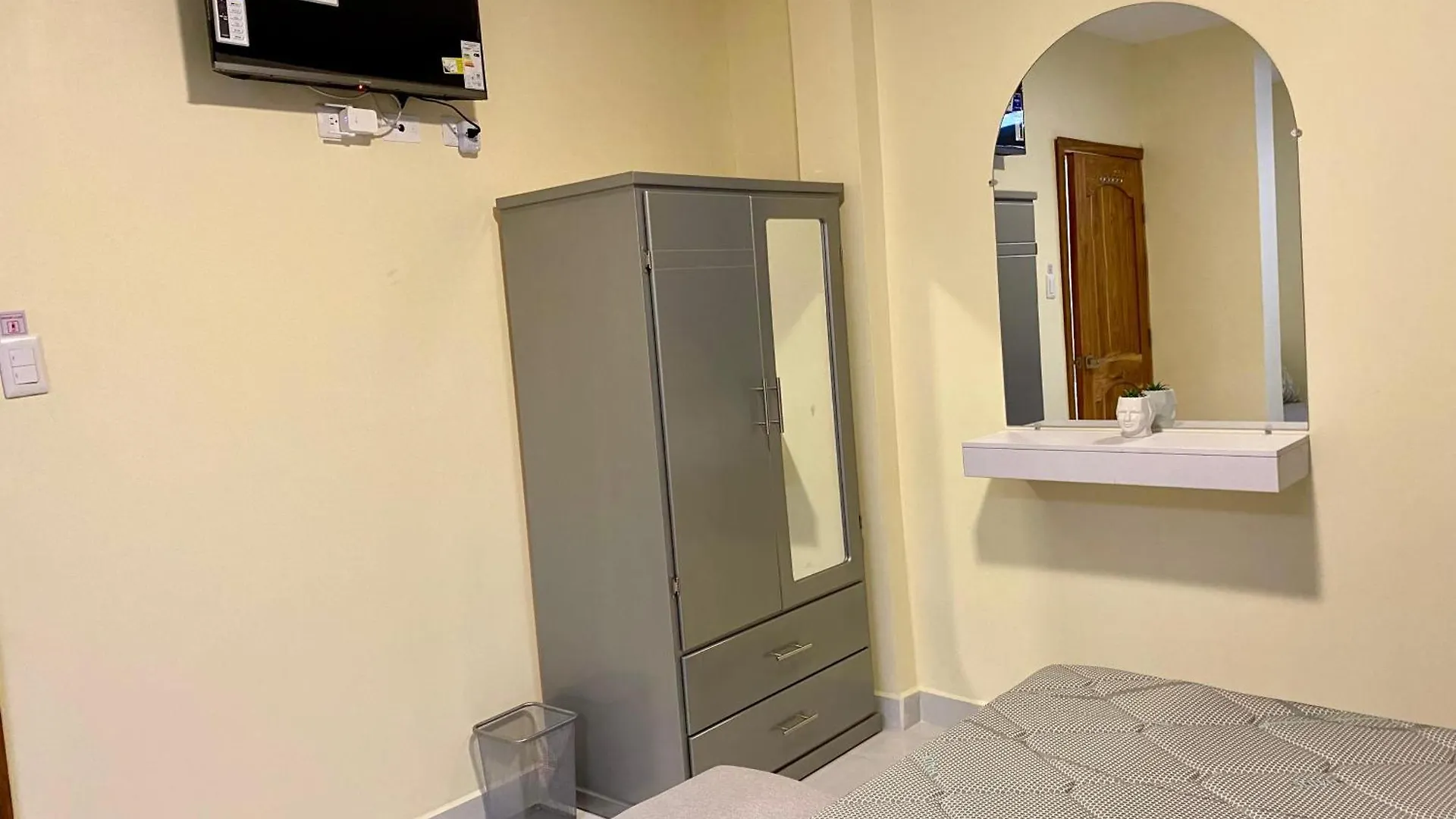 Hermosa Suite 3 Elegante Con Jacuzzi Guayaquil 0*,